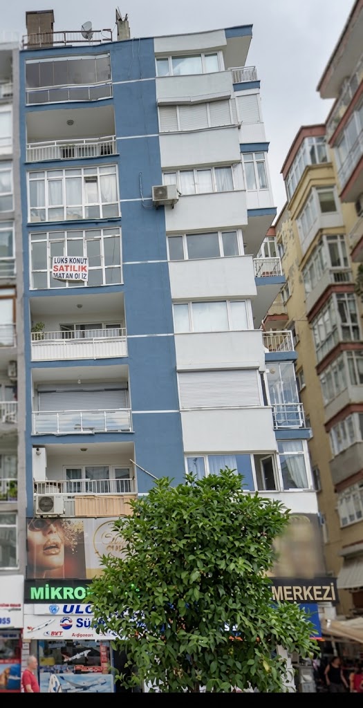 Sarmaşık Apartmanı